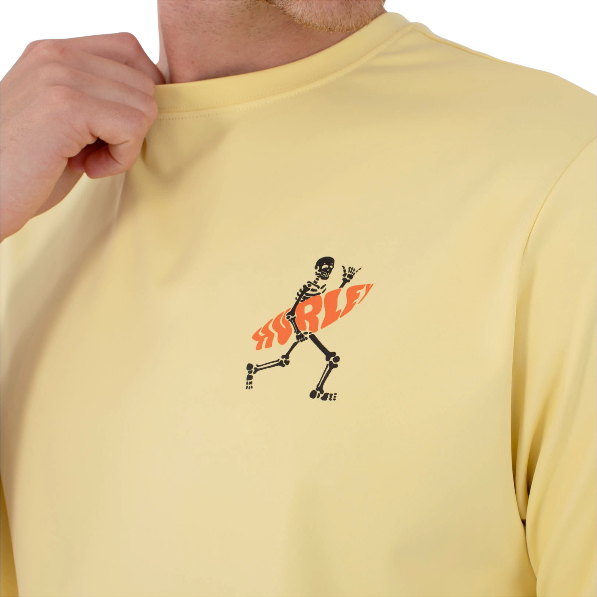 2026 Hurley Hommes Débardeur Lycra à Manches Courtes Regular Flamengue MLEU00007 - Nectarine